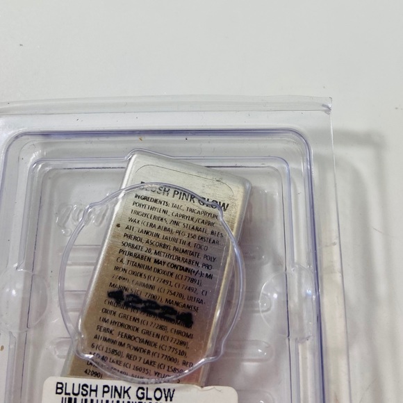 Trish McEvoy Blush - Picture 5 of 5